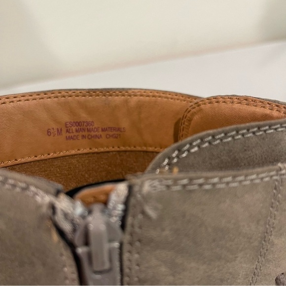 Women’s EuroSoft Taupe Selden Faux Leather Knee High Western Boot Size 6 US! - Picture 9 of 9